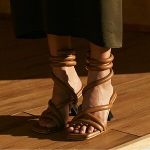 Norra Lozza Itza Sandal